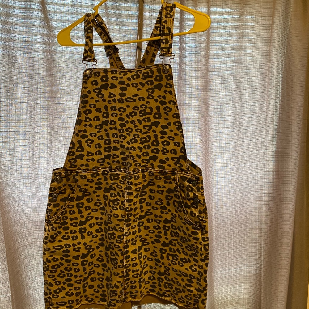 Overall dress